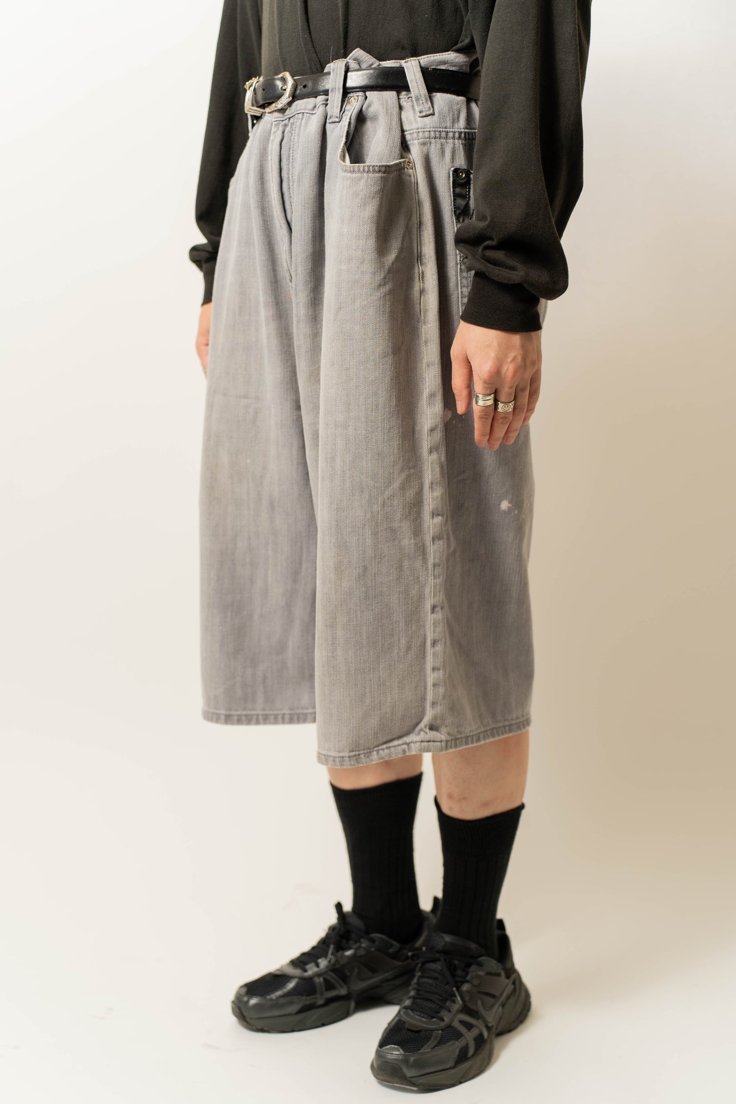 SEANUOHN Gray Denim Shorts