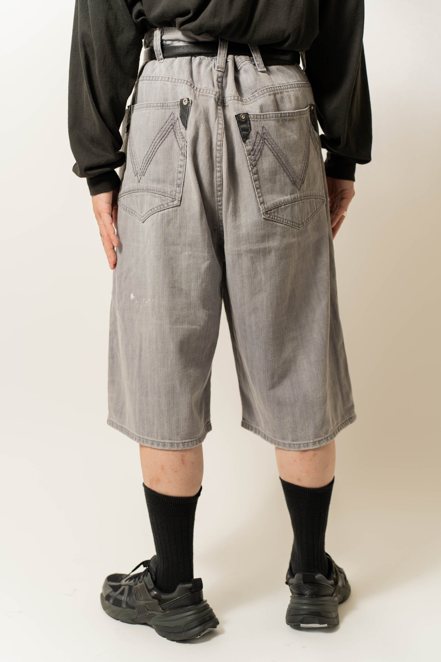 SEANUOHN Gray Denim Shorts